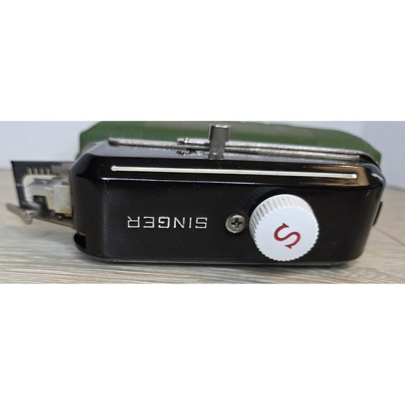 Vintage Singer Model W 654321 N Sewing Accessory w/ Green Case Beautiful - Picture 7 of 13